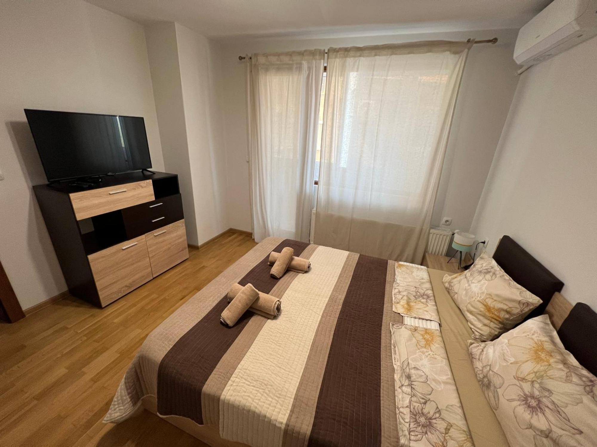 Top Center Apartment In Велико-Тырново Экстерьер фото